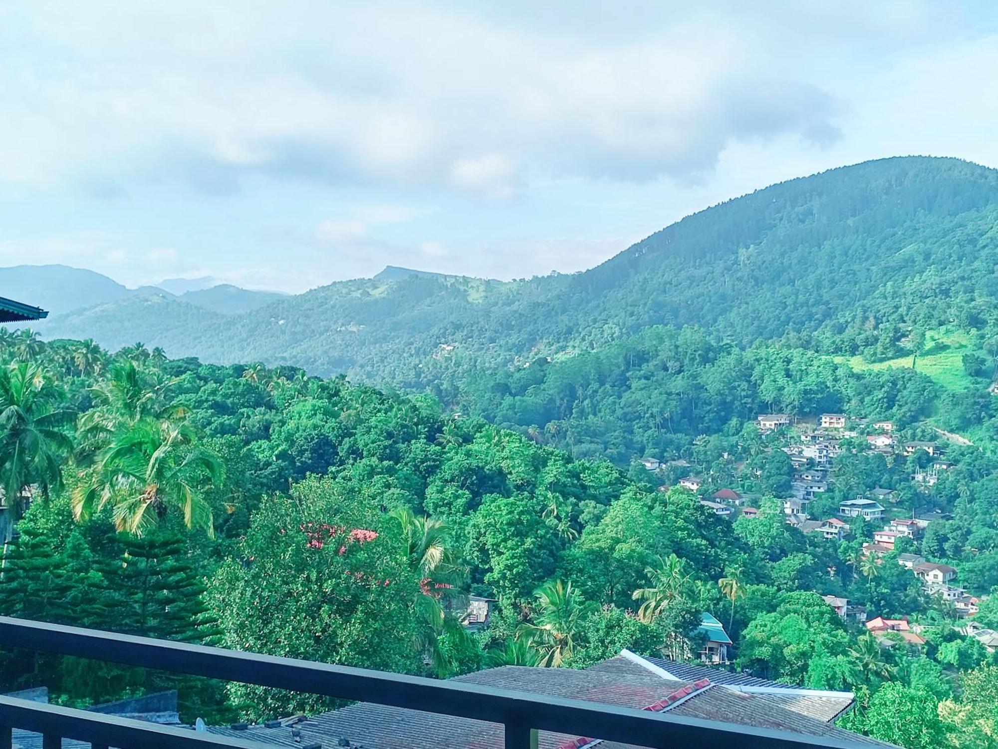 Mountain View Hotel Kandy Buitenkant foto