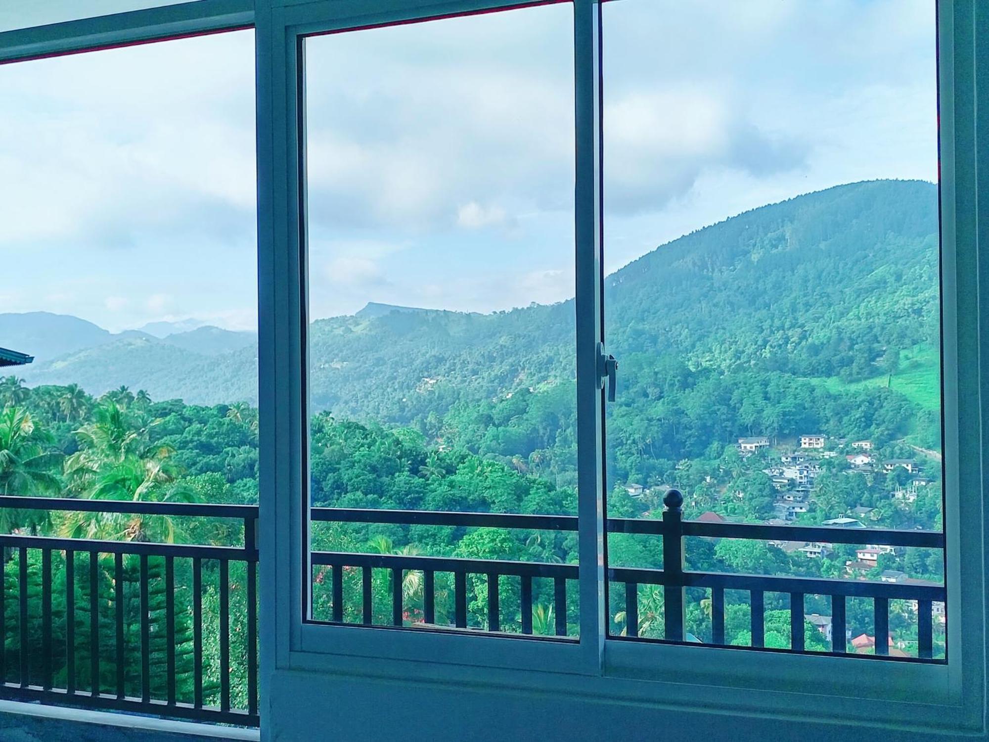 Mountain View Hotel Kandy Buitenkant foto