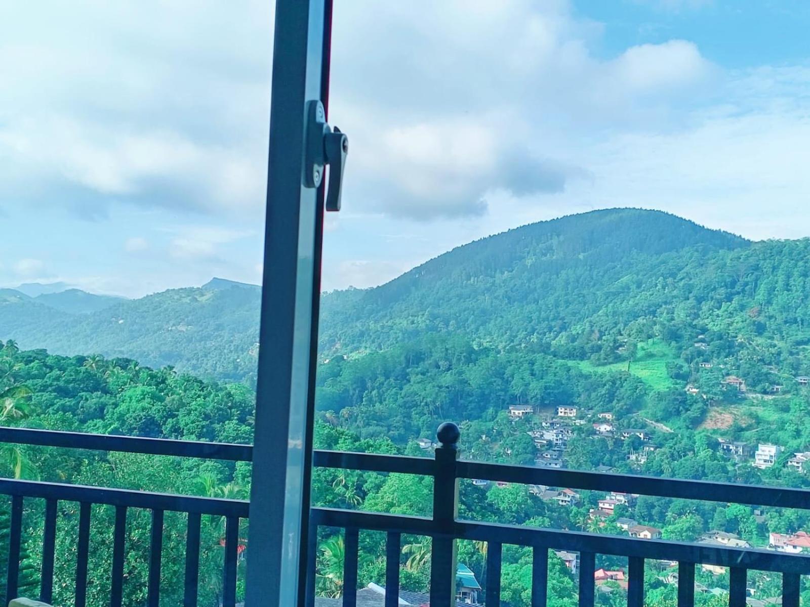 Mountain View Hotel Kandy Buitenkant foto